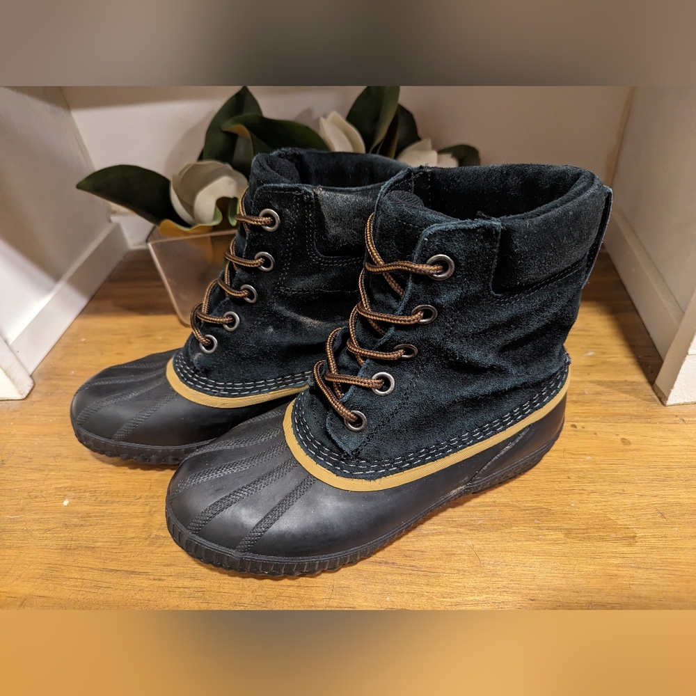 Sorel Cheyenne Waterproof Boots in Black Size Women's 5